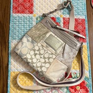 Poppy Coach crossbody purse